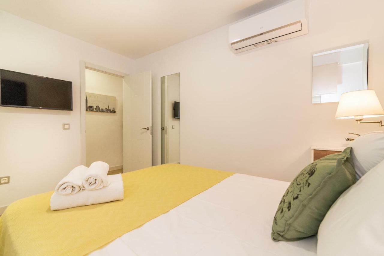 Soho Puerto Apartment Малага Екстериор снимка